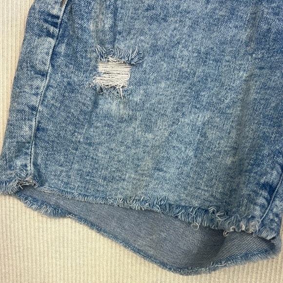 GAP Cutoff Denim Jean Shorts Size 4/27 Distressed Frayed Hem - Picture 3 of 8